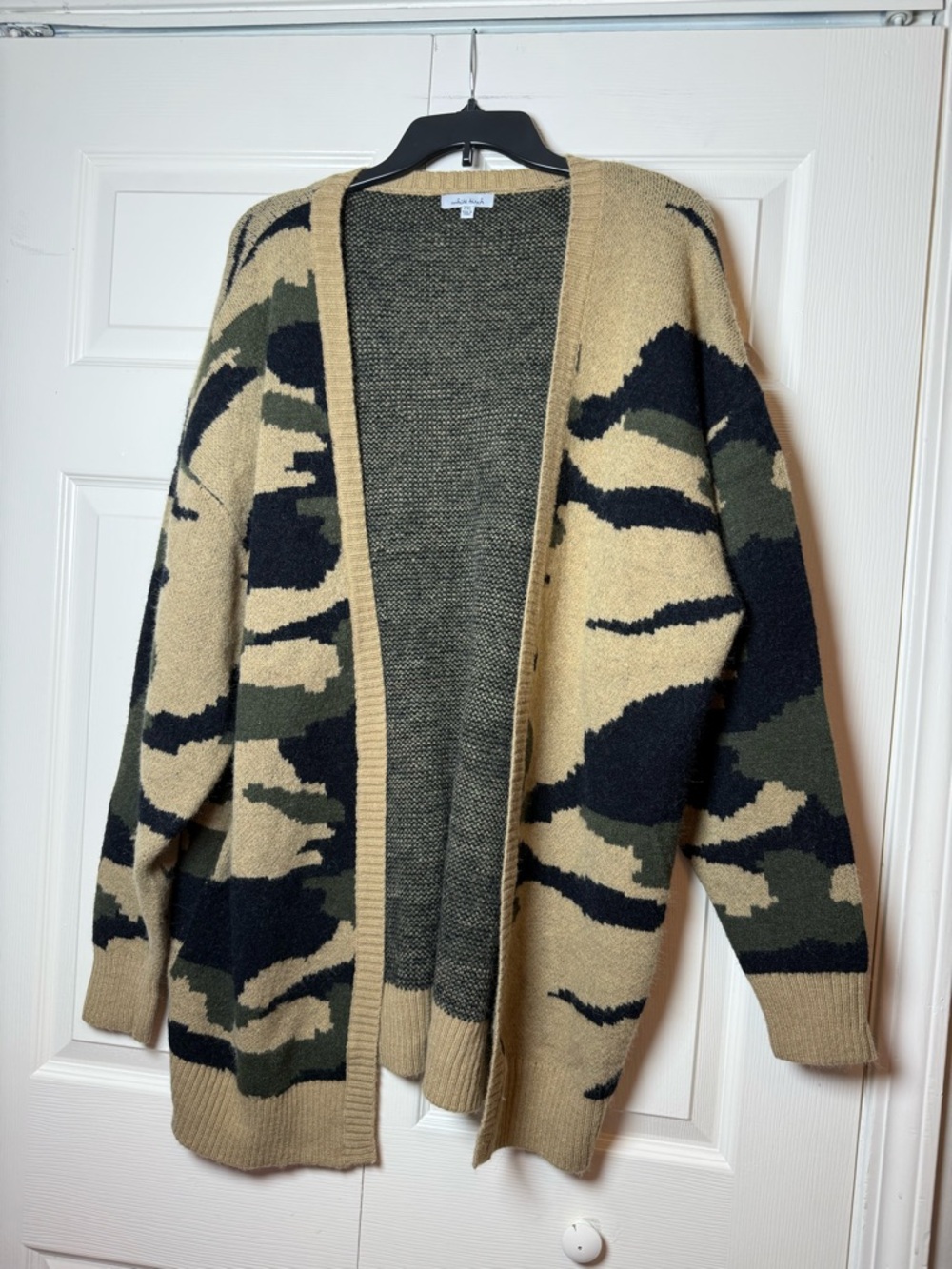 White‎ Birch Camo Cardigan Sweater